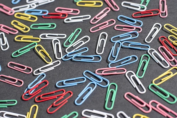 Multi-colored beautiful stationery paper clips — Stock Photo, Image