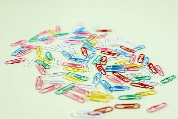 Beautiful multicolored paper clips — Stock Photo, Image