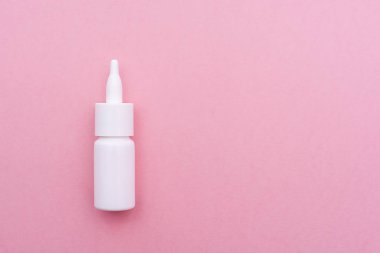 Pembe burnuna beyaz sprey tedavi