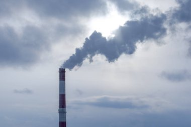 Tuğla Yuvarlak Baca duman geliyor