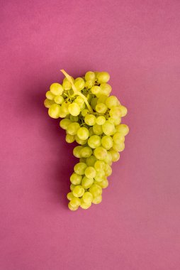 Üzüm demeti. Kavram. Dikey. Üst görünüm.