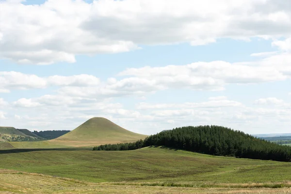 Beautiful Smooth Green Hills Sunny Summer Day Landscape — Stock Photo, Image