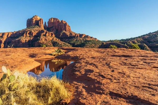 Sedona Arizona yakınlarında katedral kayaların doğal güzellikleri