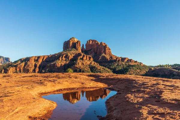 Sedona Arizona yakınlarında katedral kayaların doğal güzellikleri