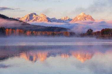 tetons doğal gündoğumu yansımasıdır Güz
