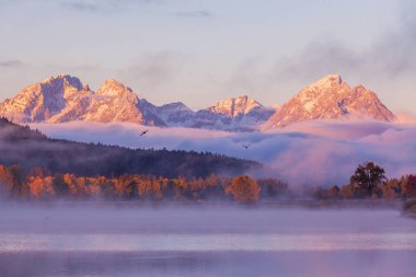 tetons doğal gündoğumu yansımasıdır Güz