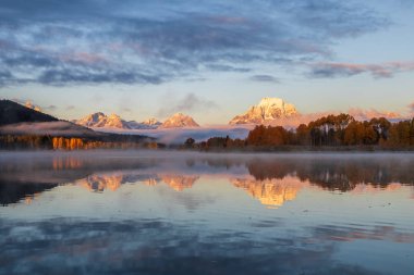 tetons doğal gündoğumu yansımasıdır Güz