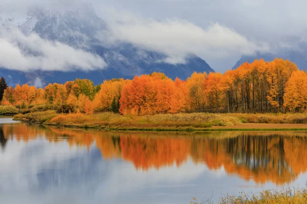 Eine Malerische Spiegellandschaft Den Tetonen Herbst — Stockfoto