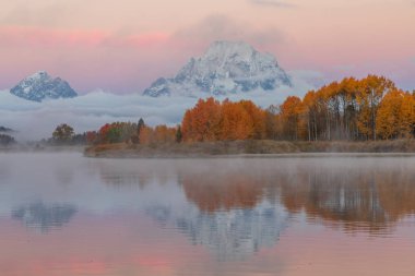 tetons doğal gündoğumu yansımasıdır Güz