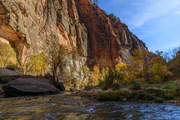 Malowniczych Okolicach Parku Narodowego Zion Utah Jesienią — Zdjęcie stockowe