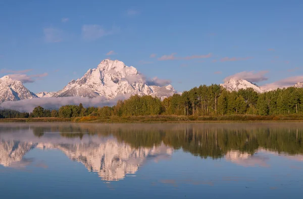 Ένα Τοπίο Φυσικού Κάλλους Αντανάκλαση Του Tetons Στις Αρχές Του — Φωτογραφία Αρχείου