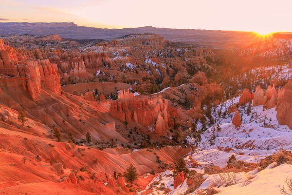 Amanecer Invierno Pintoresco Parque Nacional Bryce Canyon Utah — Foto de Stock