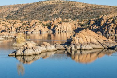 Watson Gölü Prescott Arizona güzel bir sonbahar manzara