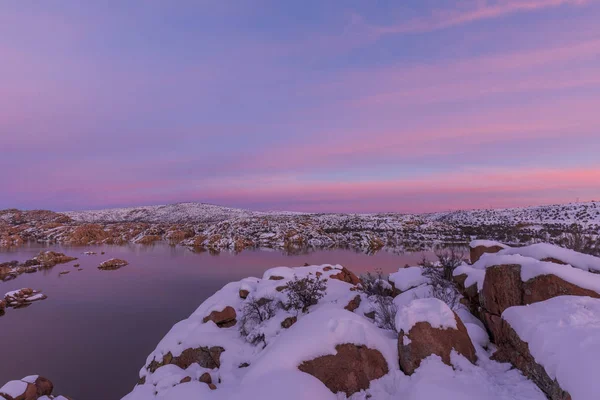 Kışın Watson Lake Prescott Arizona Renkli Bir Gün Batımı — Stok fotoğraf