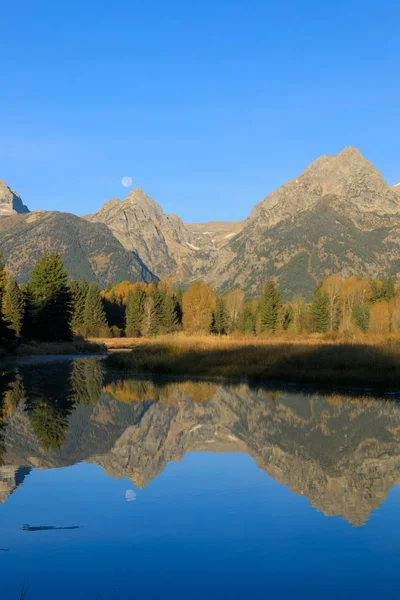 Een Prachtig Schilderachtig Landschap Van Tetons Herfst — Stockfoto