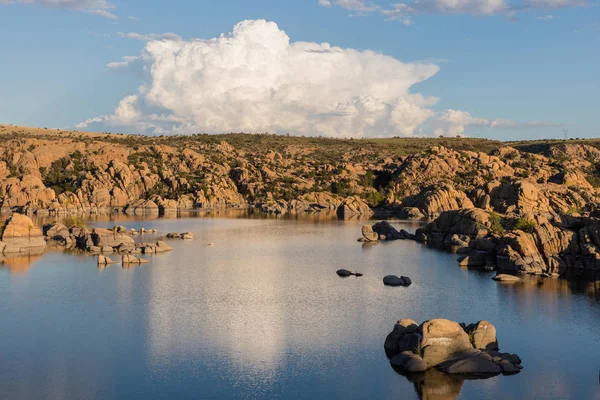 Het Schilderachtige Landschap Van Watson Lake Prescott Arizona — Stockfoto