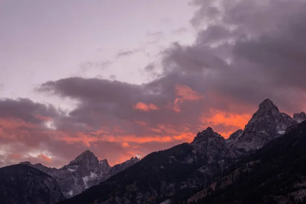 Sonbaharda Wyoming Deki Tetons Sıradağları Nda Güzel Bir Günbatımı — Stok fotoğraf