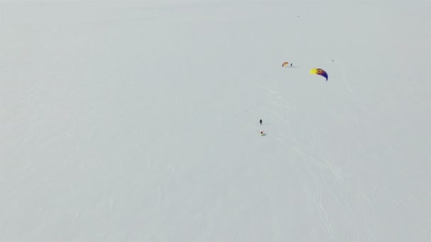 Luchtfoto Winter Landschap Met Sneeuw Kayt Bovenaanzicht — Stockvideo