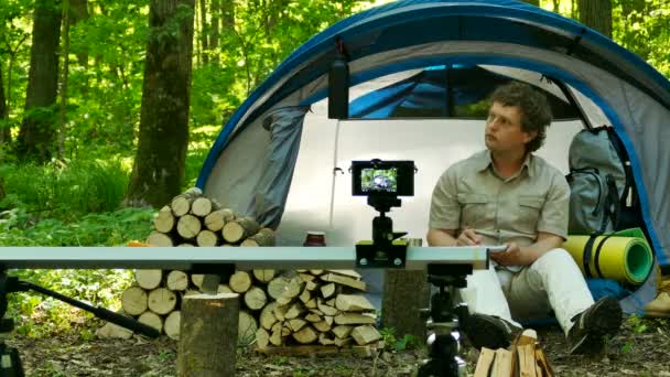 Backstage Shot Process Modern Man Tourist Outdoors Tent Wood — Stock Video