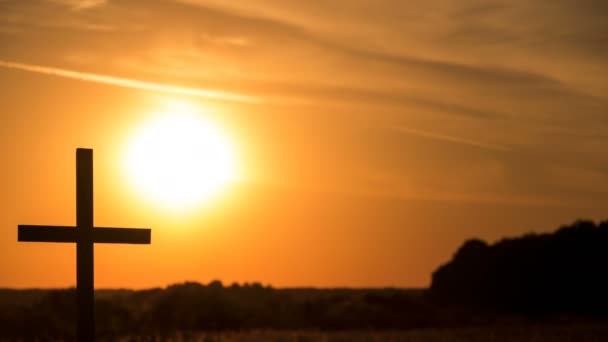 Time Λήξη Κόκκινο Ήλιο Ηλιοβασίλεμα Και Χριστιανικός Σταυρός — Αρχείο Βίντεο