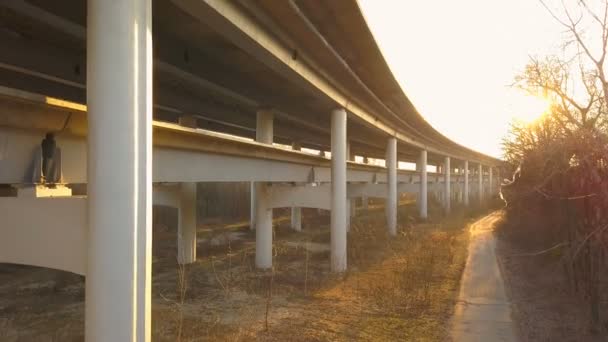 Antenne Höhenflug Über Unfertige Straße Team Der Industriestadt — Stockvideo