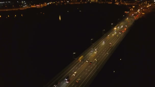 Aérea Autopista Ciudad Carretera Con Incendios Coches Equipo Tráfico Nocturno — Vídeos de Stock