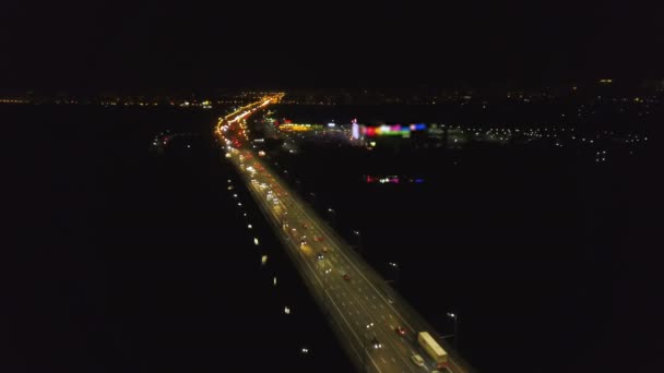 Aerial Sobre Auto Estrada Cidade Estrada Traffi Cidade Noite Mosca — Vídeo de Stock