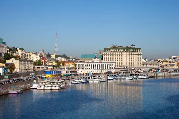 Ucrania Kiev Septiembre 2020 Vista Ciudad Kiev Podil Estación Fluvial — Foto de Stock