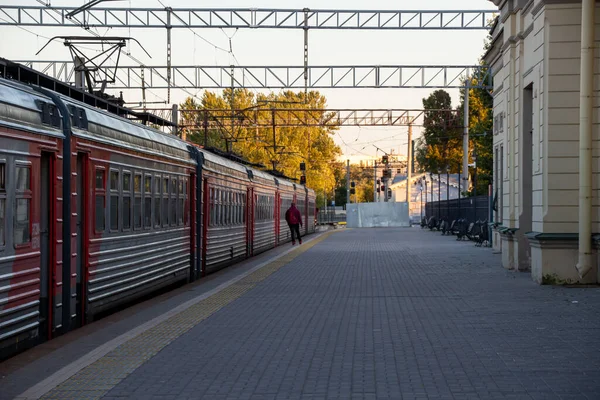 Rússia São Petersburgo Setembro 2020 Foto Trem Esperando Para Partir — Fotografia de Stock