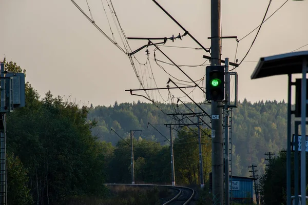 Fotoğraf Akşamları Tren Yolu Rusya Nın Manzarası — Stok fotoğraf