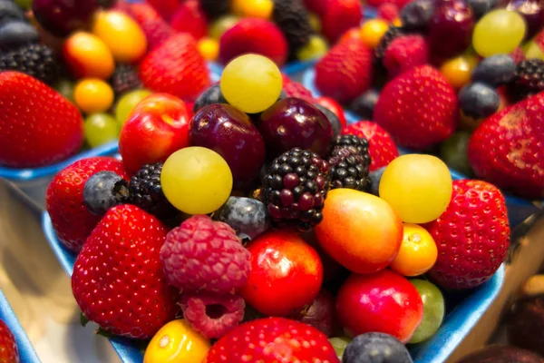 Frescas Bayas Frutas Mixtas Primer Plano Fondo — Foto de Stock