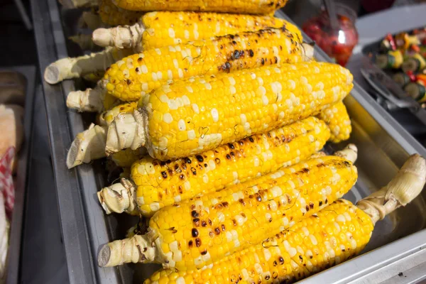 Kavrulmuş ızgara Mısır arka plan kapatın