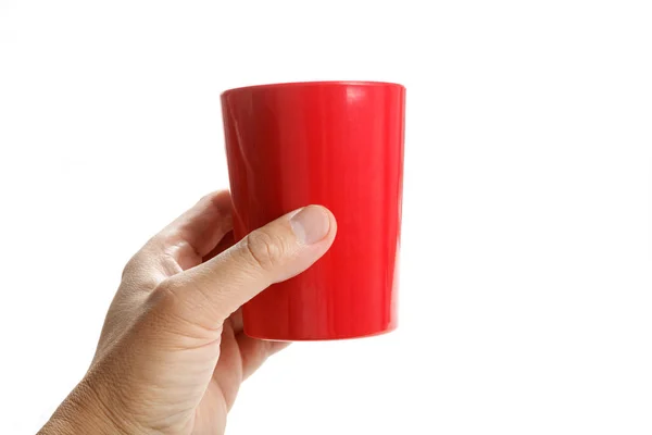 白の背景に赤いプラスチック マグカップ — ストック写真