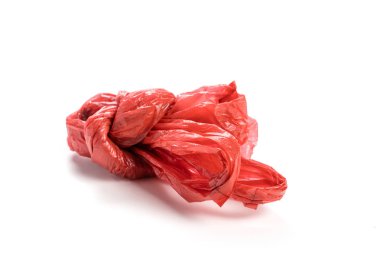 Kırmızı Plastik çanta beyaz arka plan ile yakından