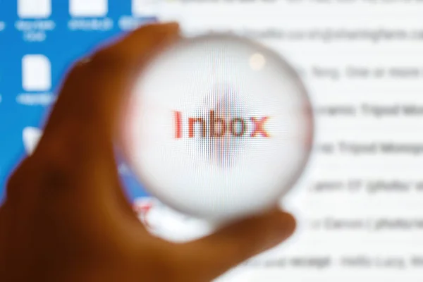 Crystal Ball Perbesar Kata Inbox Konsep Email — Stok Foto