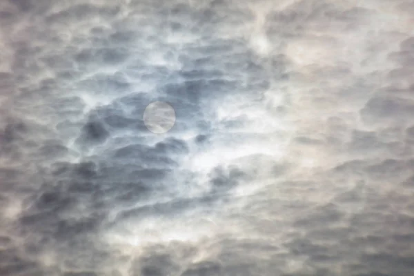 Sol Atrás Nuvens Céu Natureza Fundo Vancouver Canadá — Fotografia de Stock