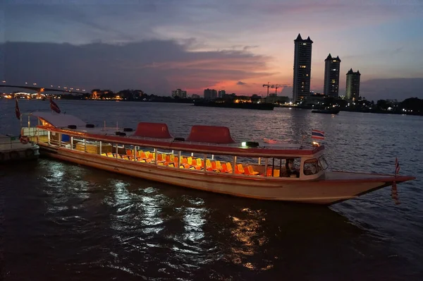 Boat Chao Phraya River City Bangkok Thailand — стоковое фото