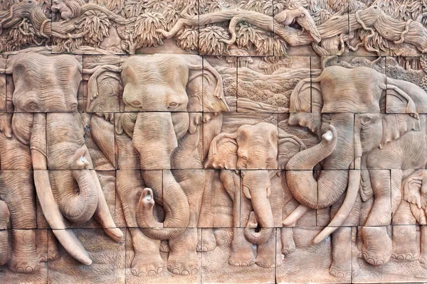 Olifant Gebeeldhouwd Steen Tempelmuur Thailand — Stockfoto