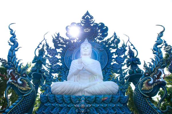 Estátua Buddha Com Luz Solar Pela Manhã — Fotografia de Stock