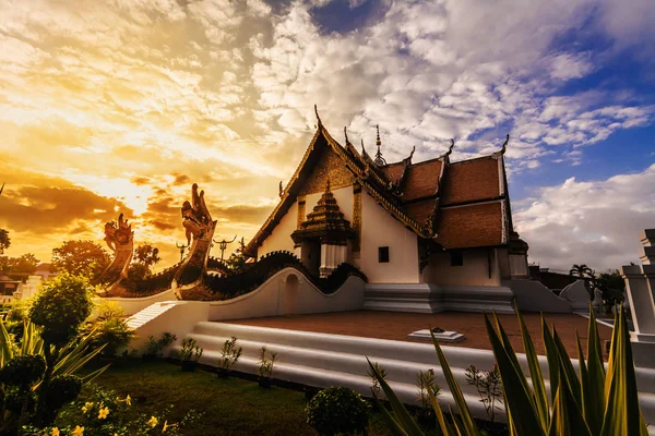 ワット Phumin Nan タイでの仏教寺院 — ストック写真