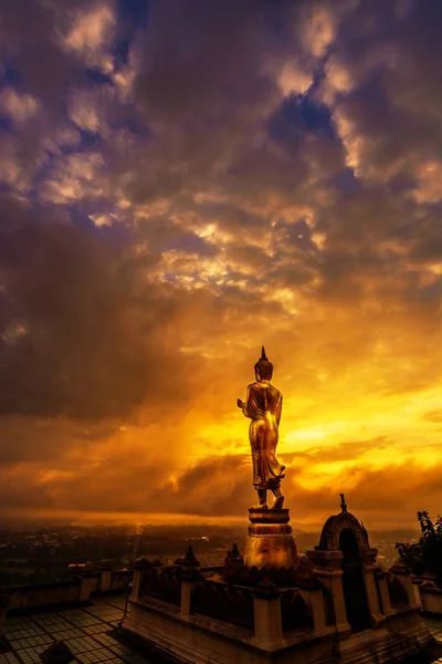 Gran Estatua Buda Oro Wat Phra Kao Noi Provincia Nan — Foto de Stock
