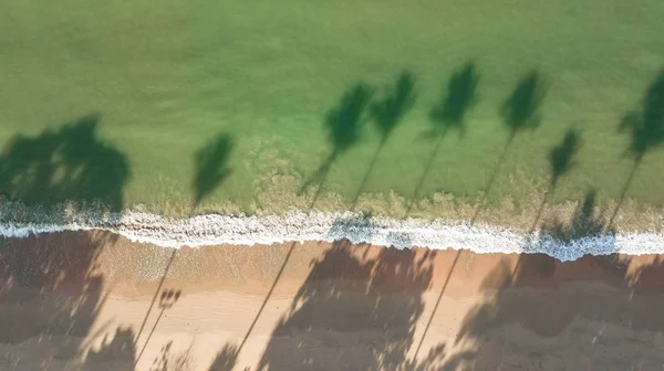 Flygvy landskap av strand eller kust, Krabi Thailand . — Stockfoto