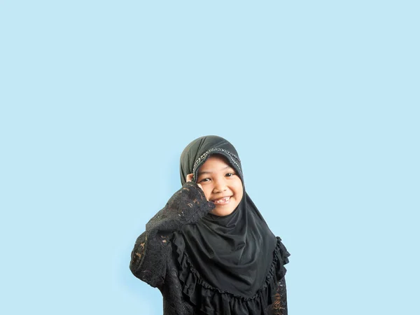 Muslim Girl in a dress , isolate background — Stock Photo, Image