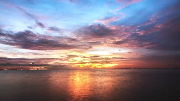 Cielo Nuvole Nel Tempo Del Crepuscolo — Foto Stock