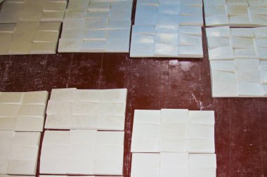 Alçı 3d kiremit katta, onarım çalışmaları, yapı malzemesi