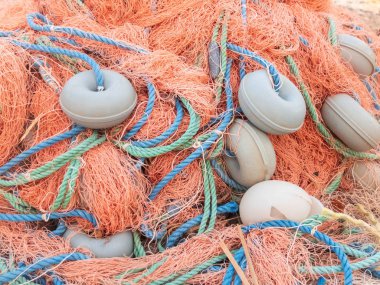 Yüzen ile Eski tangle renkli balıkçı ağı