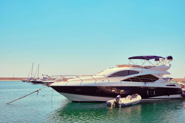 Barche Yacht Ormeggiati Marina Tonica — Foto Stock