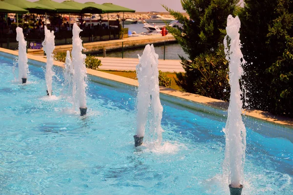 Twinkling Streams Water Jets Fountain — Stock Photo, Image