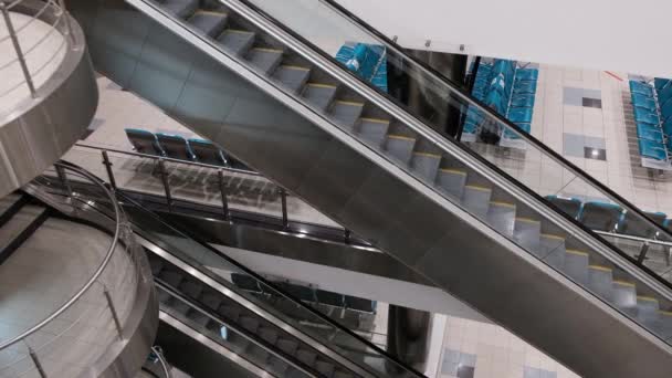Escaleras Mecánicas Móviles Aeropuerto — Vídeos de Stock