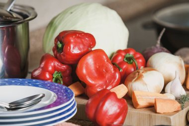 Mutfak natürmort. Sebze vejetaryen çorba closeu yemek pişirmek için ayarla